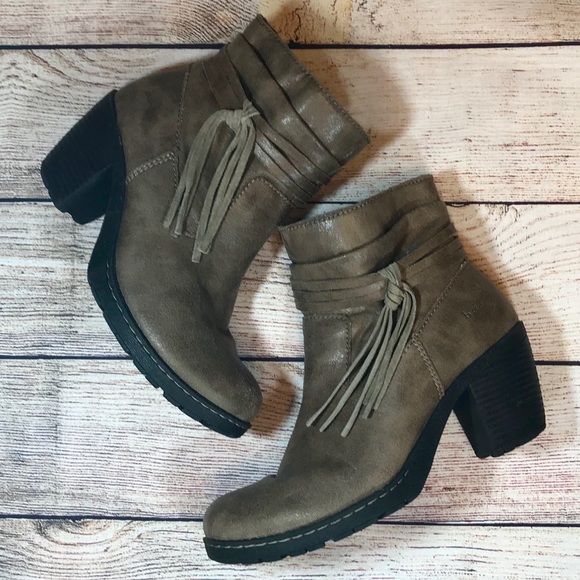 b.o.c. Shoes - ♥️b.o.c. Born brown leather booties ankle boots